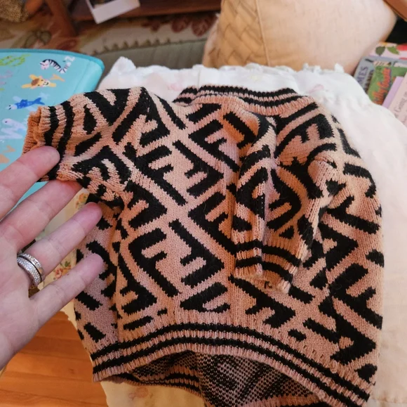 Fendi Designer Dog Sweater Size Medium - Picture 2 of 4